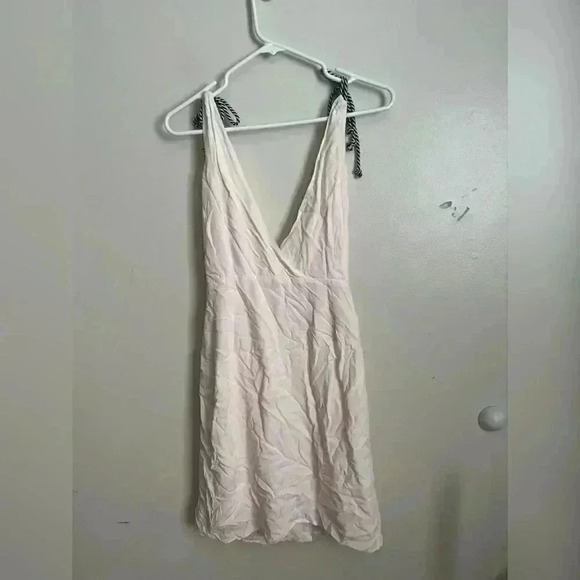 Marie Sixtine Pink Wrap Dress - Picture 4 of 5